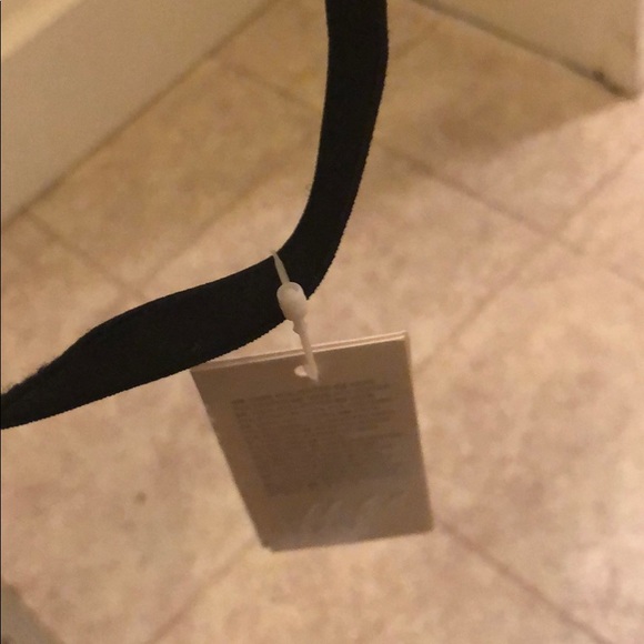 Floral headband great for festivals - Picture 6 of 7